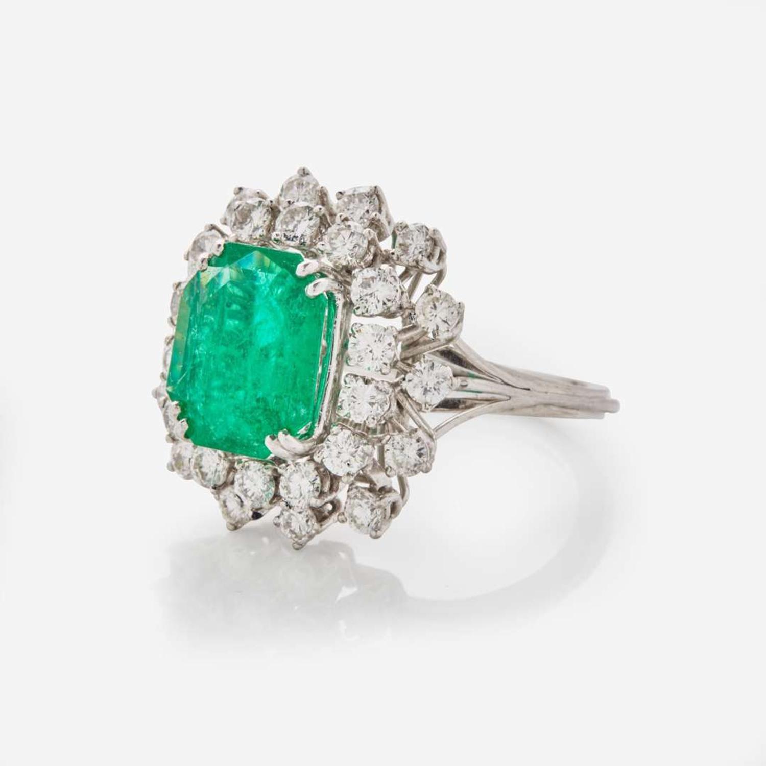 A Platinum, Emerald, and Diamond Ring