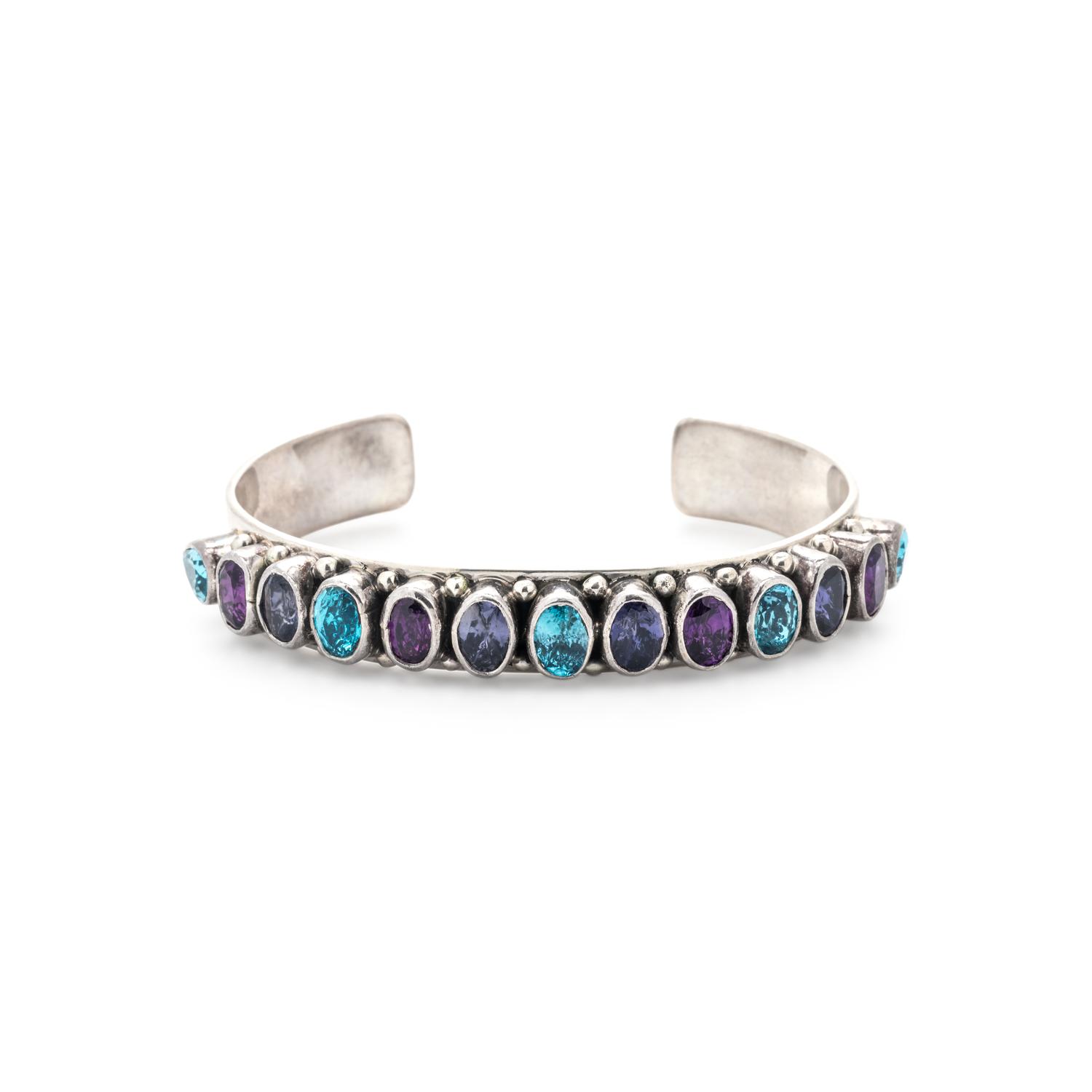 GILBERT NELSON, STERLING SILVER AND GLASS CUFF BRACELET