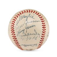 A 1953 New York Giants Team Signed Autograph Baseball