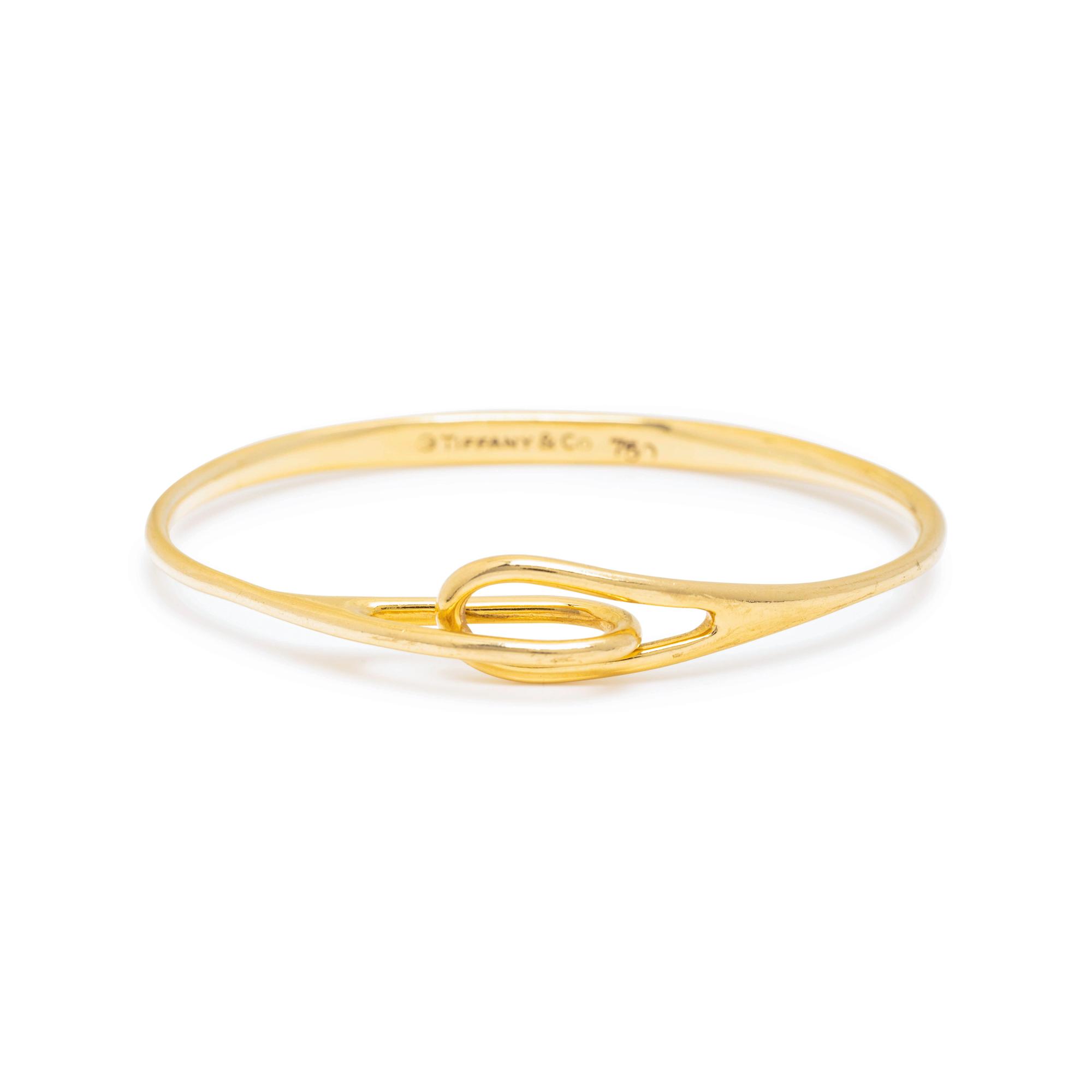 TIFFANY & CO., YELLOW GOLD BANGLE BRACELET