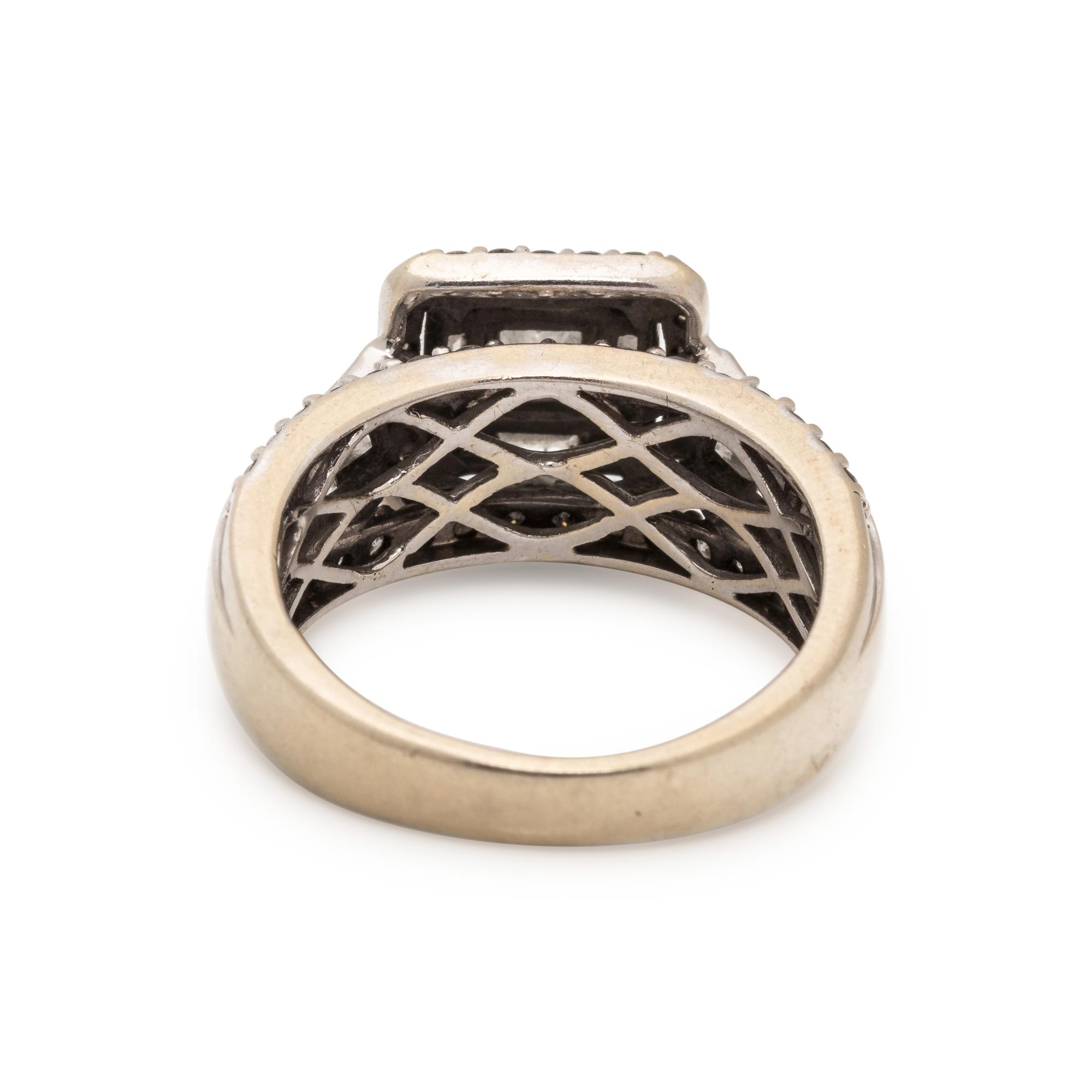 DIAMOND RING