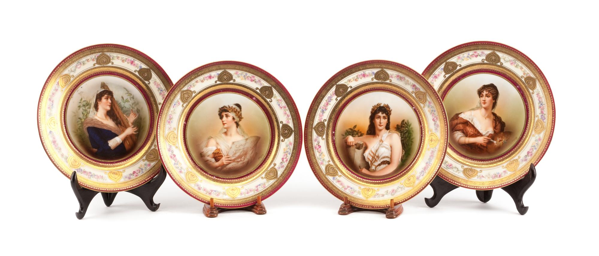 A Set of Four German Porcelain Cabinet Plates Diameter 10 3/8 inches. — EARLY 20TH CENTURY