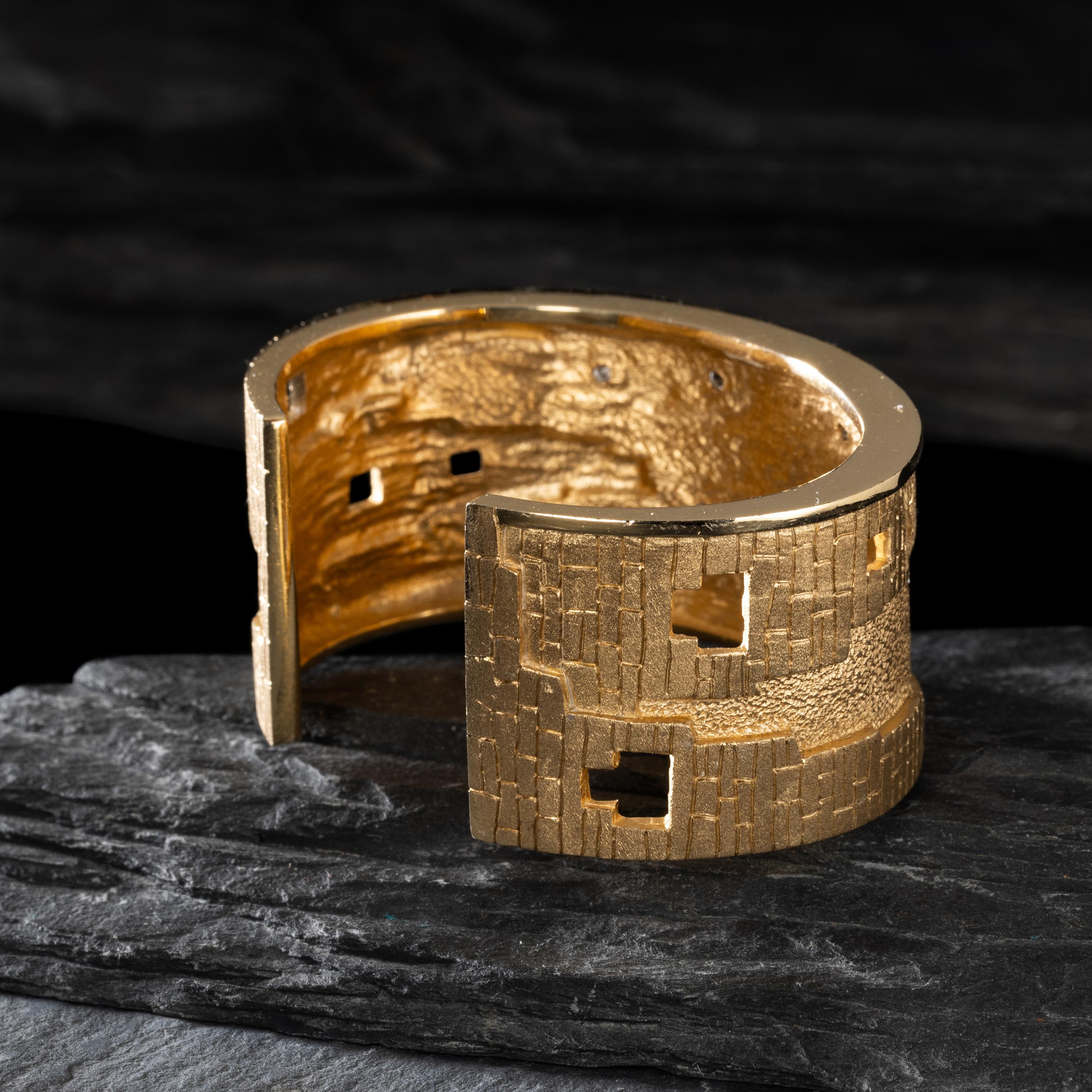 Don Supplee (Hopi, b. 1965) — 14K Gold, Turquoise, and Diamond Pueblo Cuff Bracelet