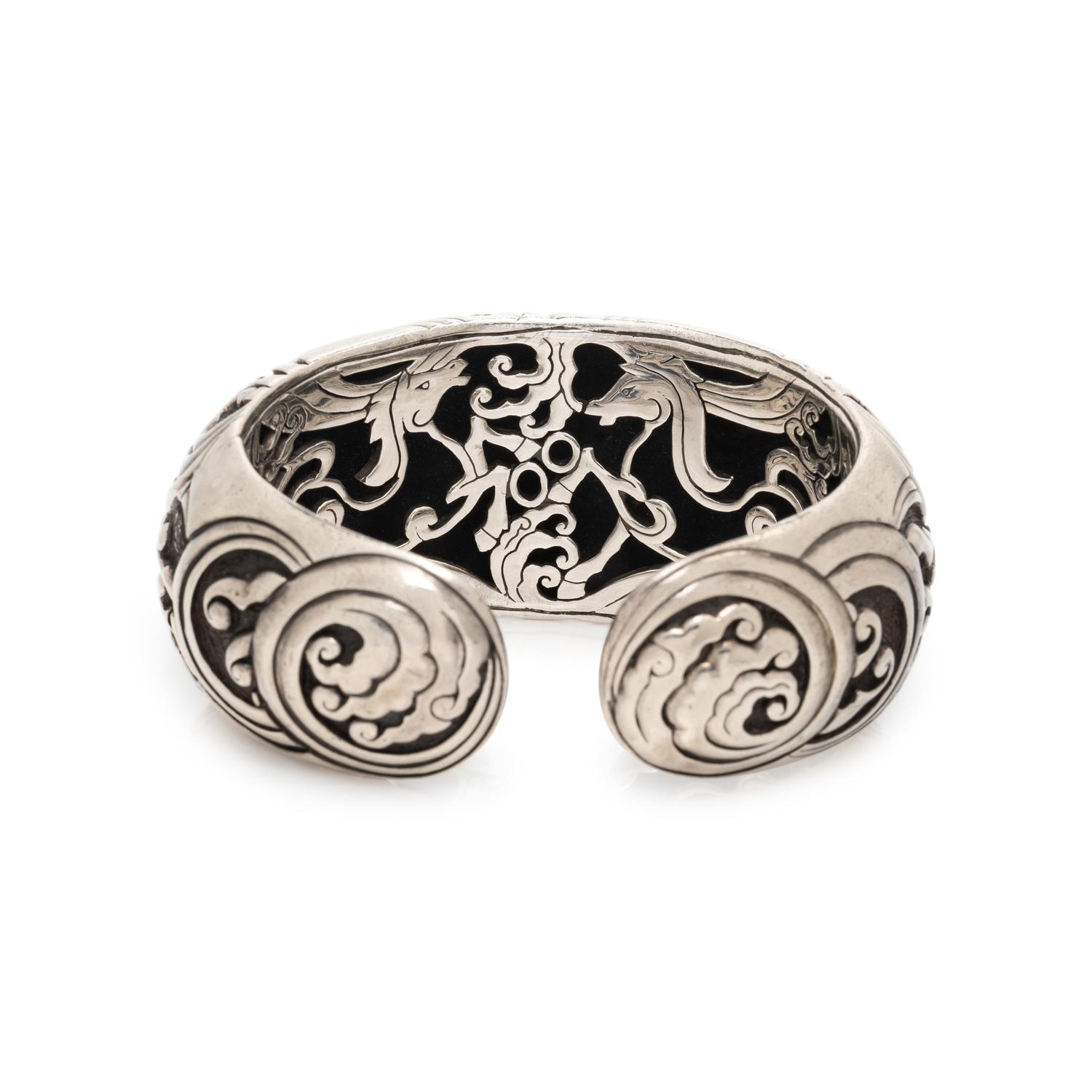 JOHN HARDY, STERLING SILVER HORSE CUFF