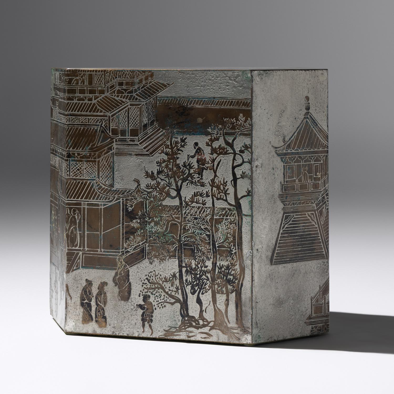 Lo Ta side table