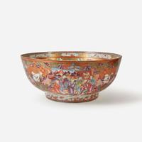 A Large Chinese Export Porcelain Punch Bowl late 18th/early 19th century