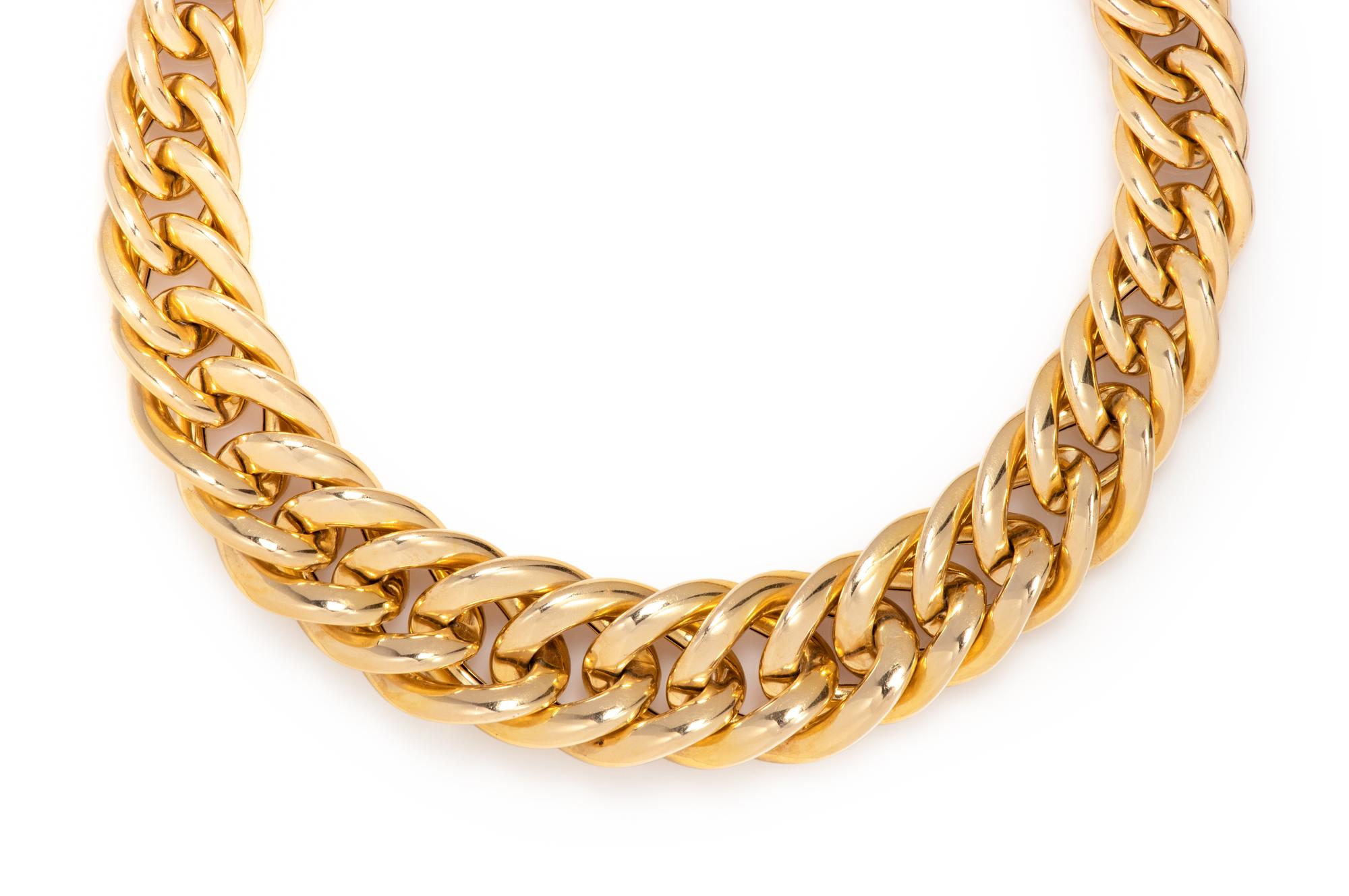 YELLOW GOLD NECKLACE