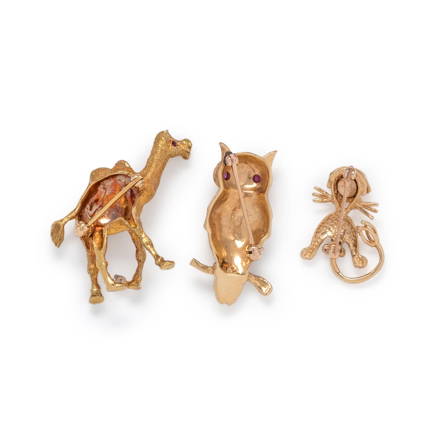 COLLECTION OF YELLOW GOLD ANIMAL BROOCHES