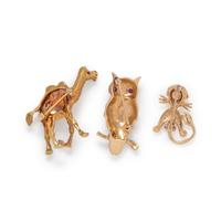 COLLECTION OF YELLOW GOLD ANIMAL BROOCHES