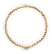 YELLOW GOLD AND DIAMOND NECKLACE