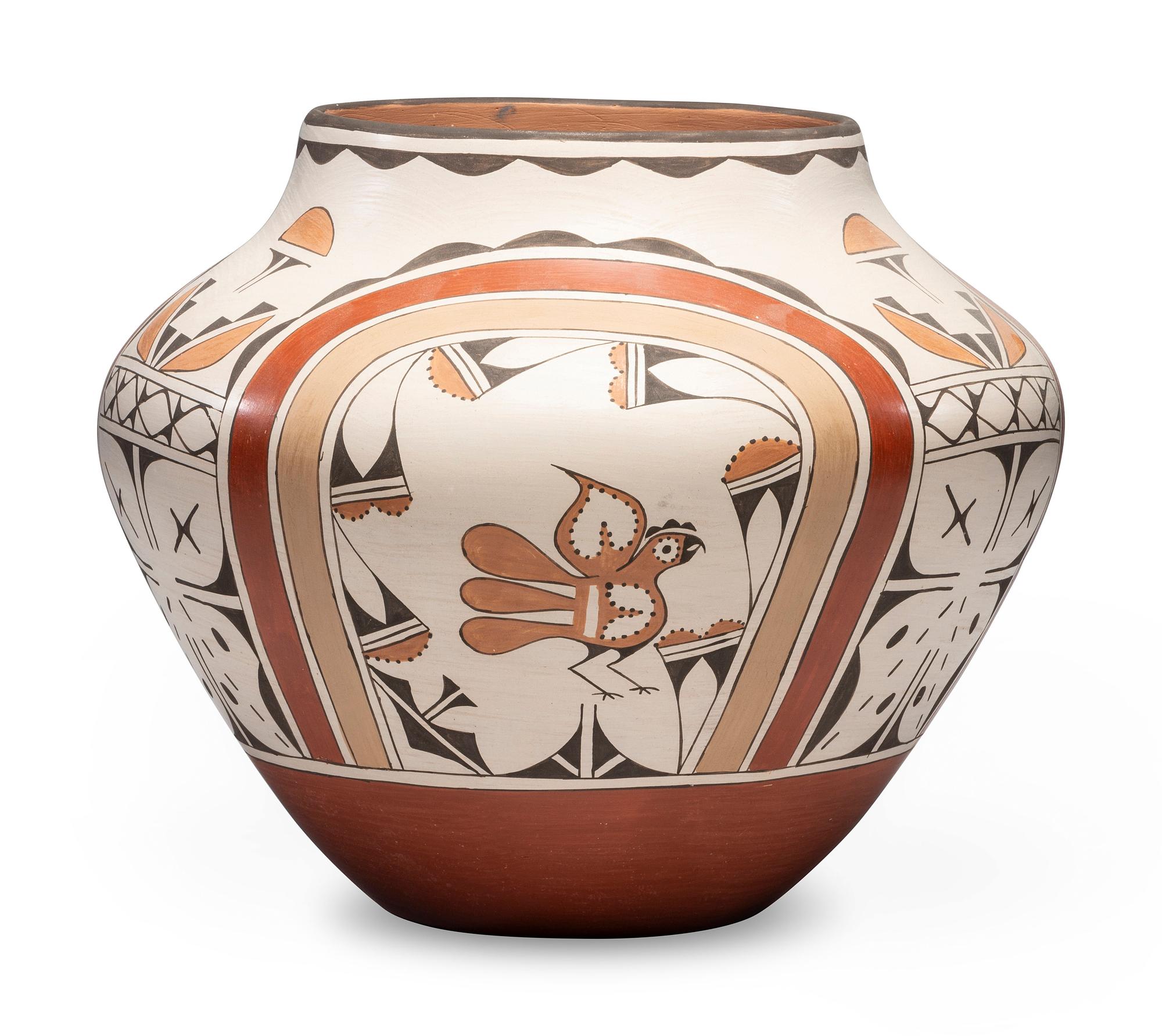 Four-Color Pottery Olla, with Parrots