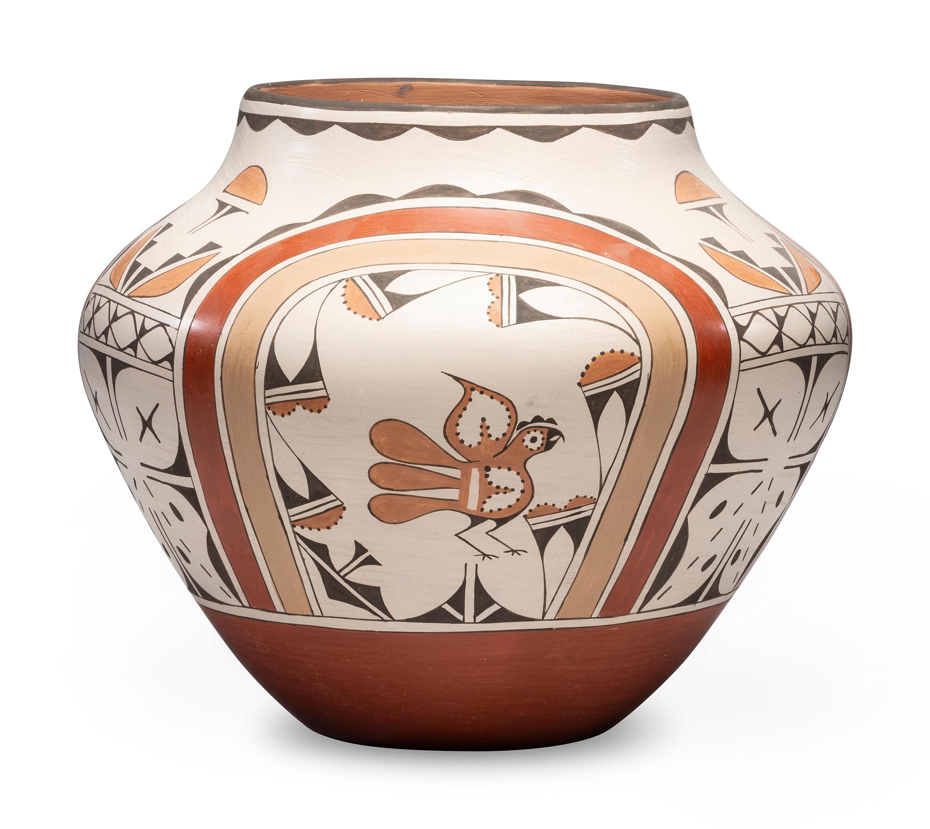 Four-Color Pottery Olla, with Parrots