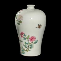 A Chinese Famille Rose Porcelain Meiping Vase 粉彩花卉圖梅瓶