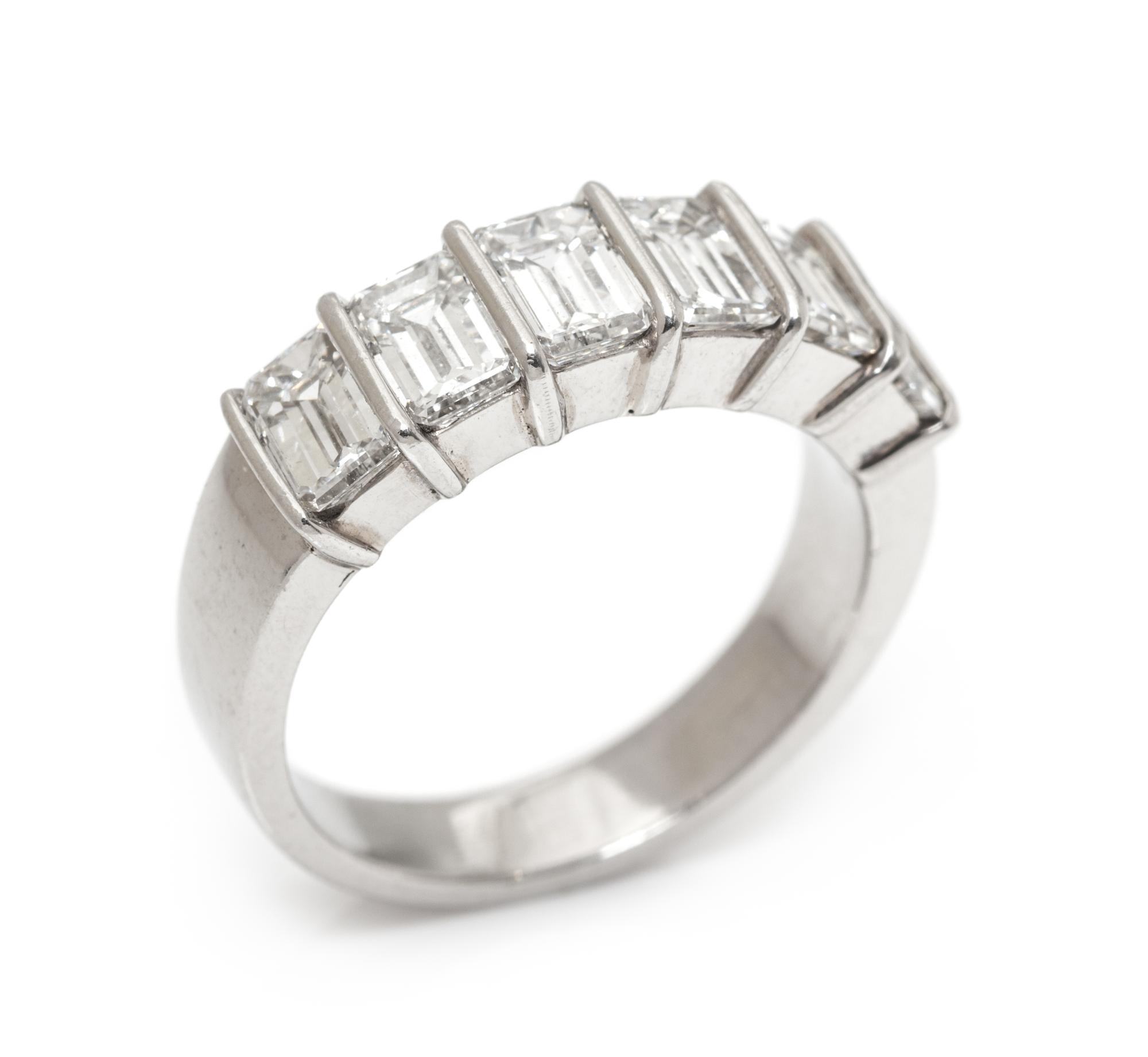 A Platinum and Diamond Ring, 6.30 dwts.
