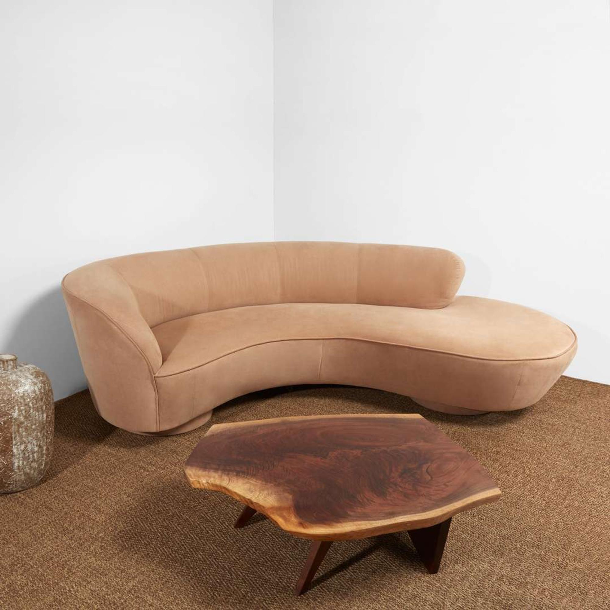 Vladimir Kagan Serpentine Sofa, Directional, USA, circa 1990