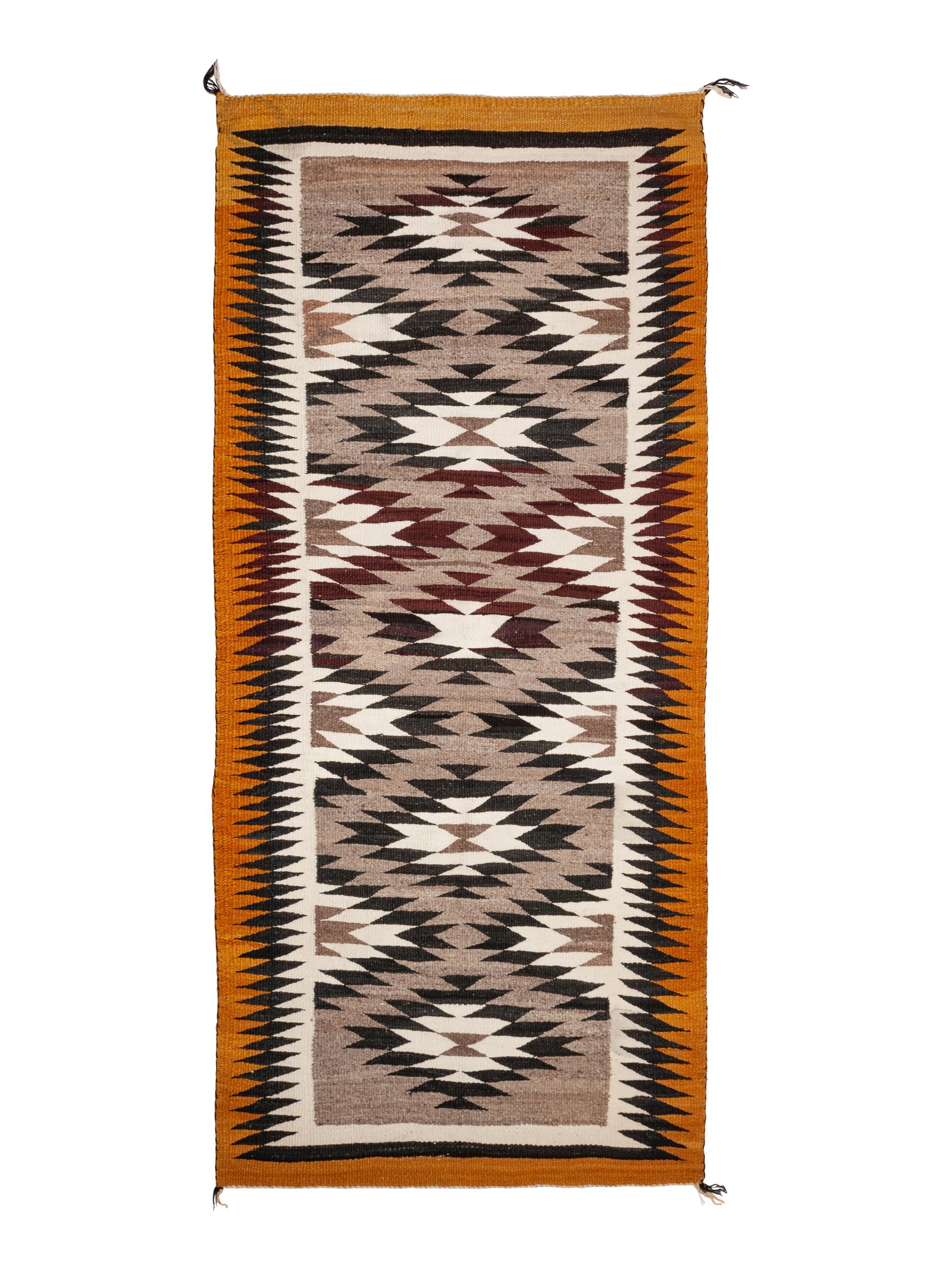 Navajo Runner