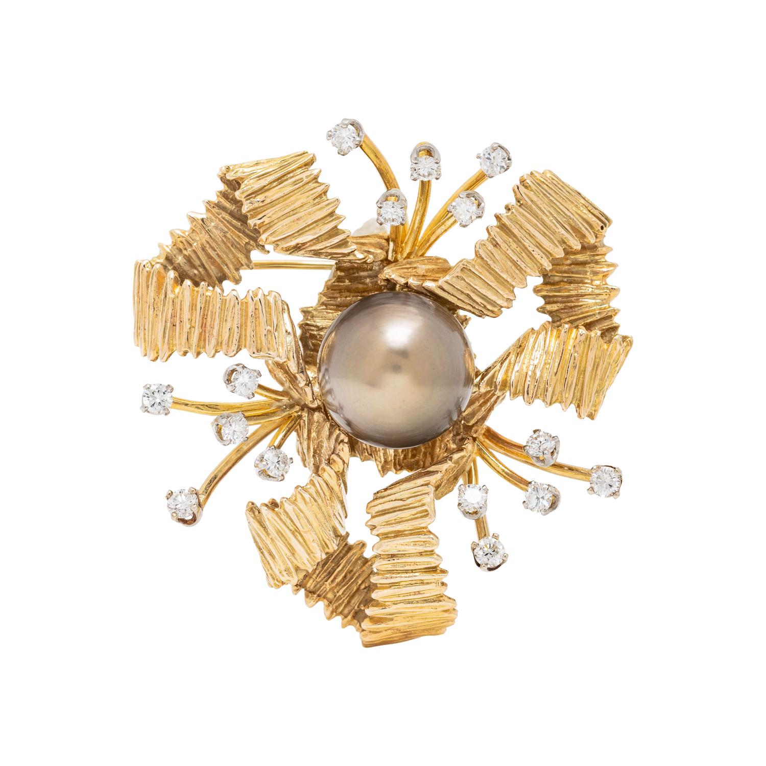 YELLOW GOLD, CULTURED TAHITIAN PEARL AND DIAMOND BROOCH