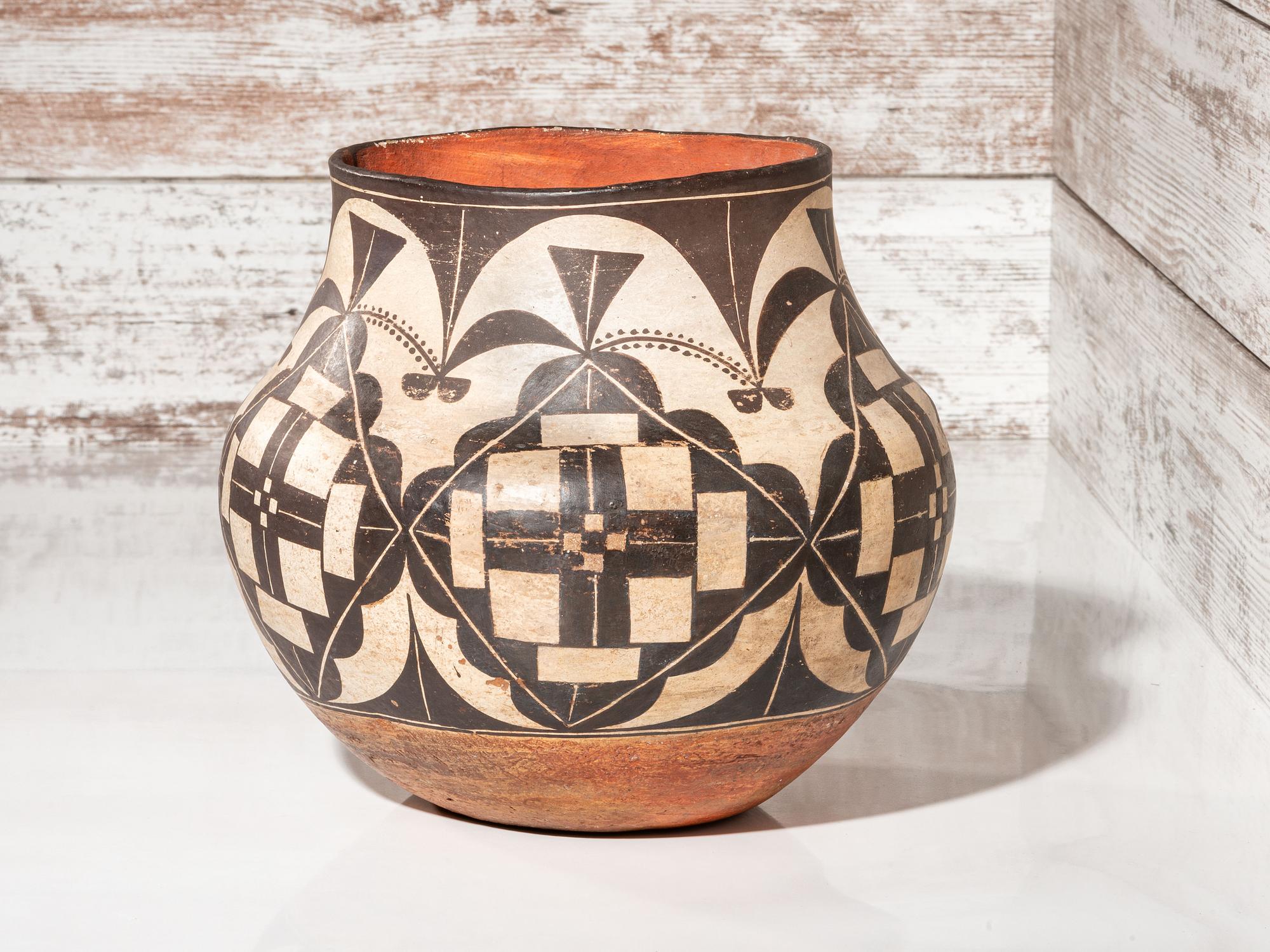 Acoma Pottery Jar