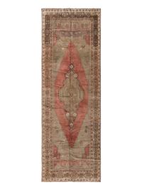 An Oushak "Corridor" Rug