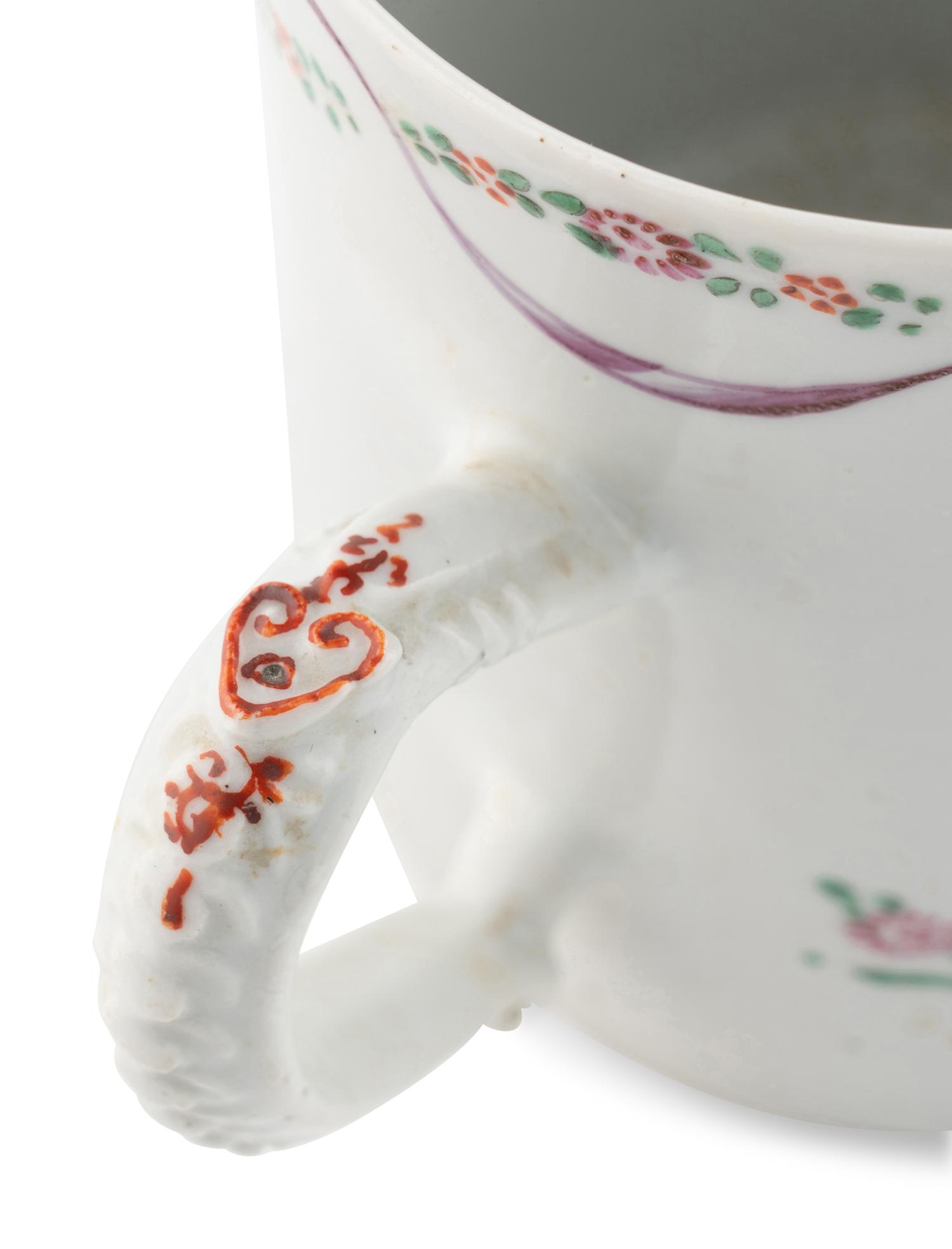 A Chinese Export Porcelain Mug