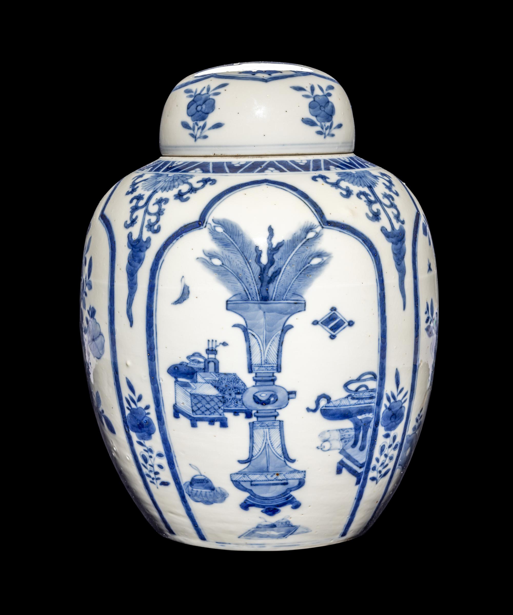 A Chinese Blue and White Porcelain Covered Jar
