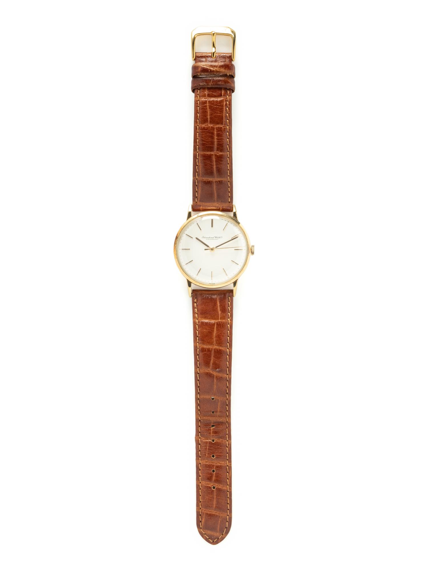 IWC, 18K YELLOW GOLD WATCH WITH IWC BUCKLE