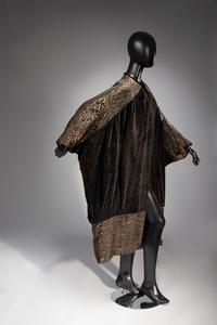 Velvet and Lamé Jacquard Evening Coat, 1910s