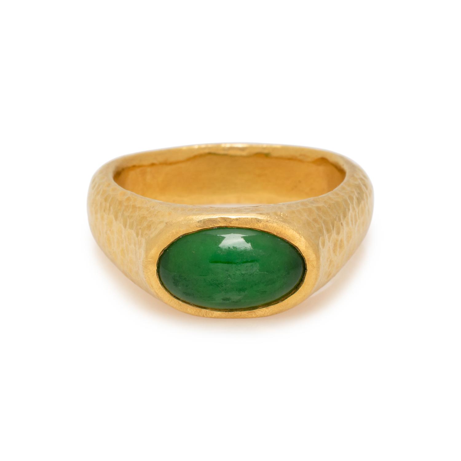 YELLOW GOLD AND JADEITE RING