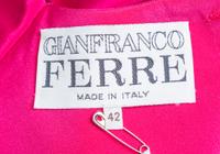 A Gianfranco Ferre Pink Silk Dress, Size 42.