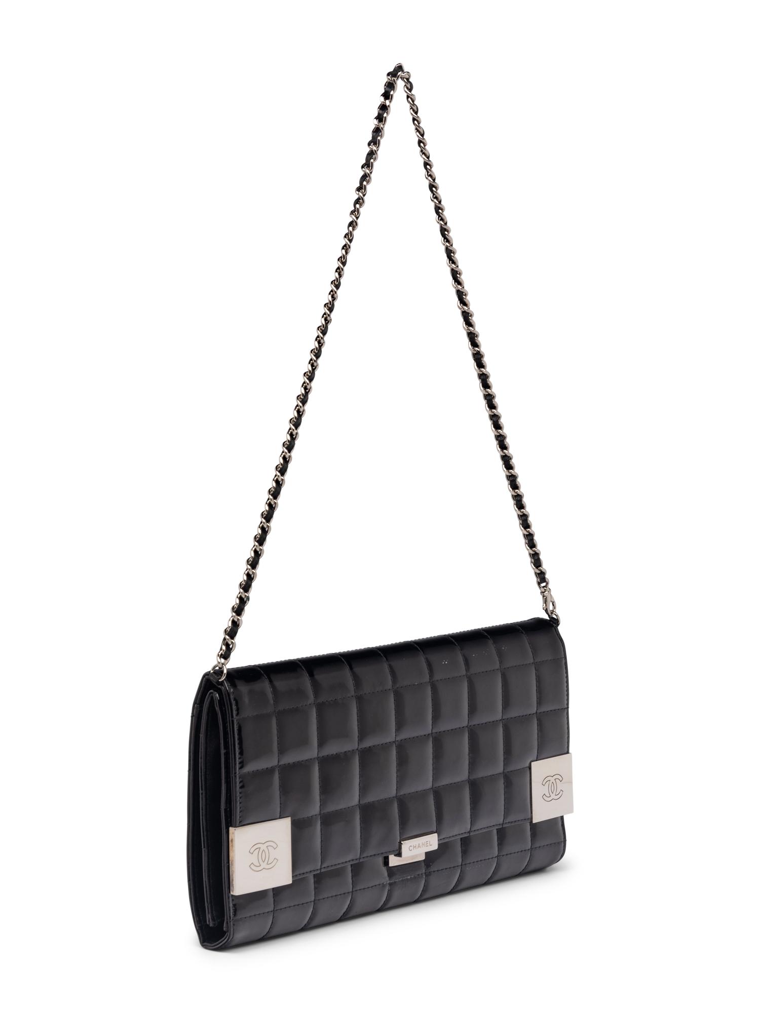 Chanel Chocolate Bar Wallet On Chain in Black Patent Leather