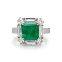 COLOMBIAN EMERALD AND DIAMOND RING