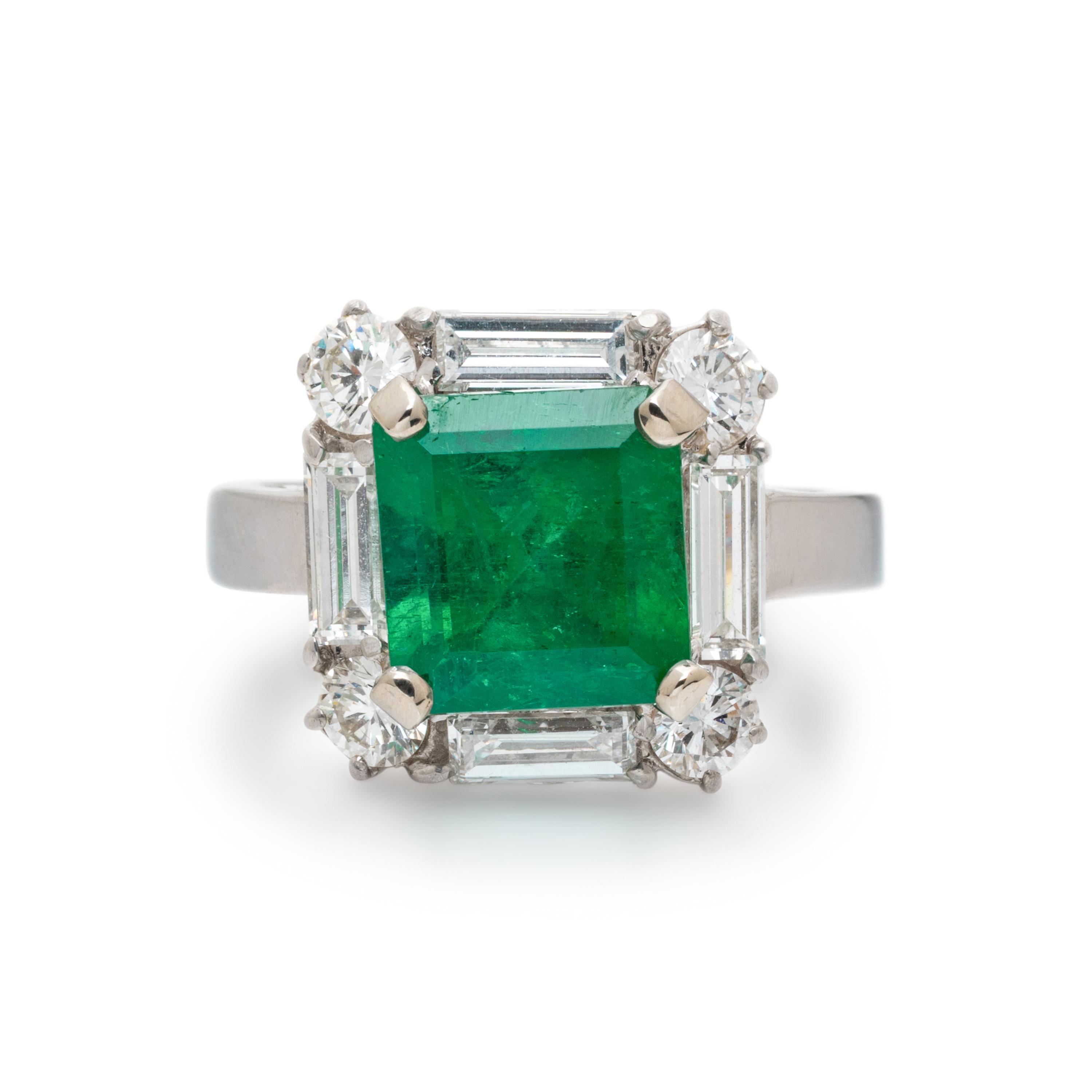COLOMBIAN EMERALD AND DIAMOND RING