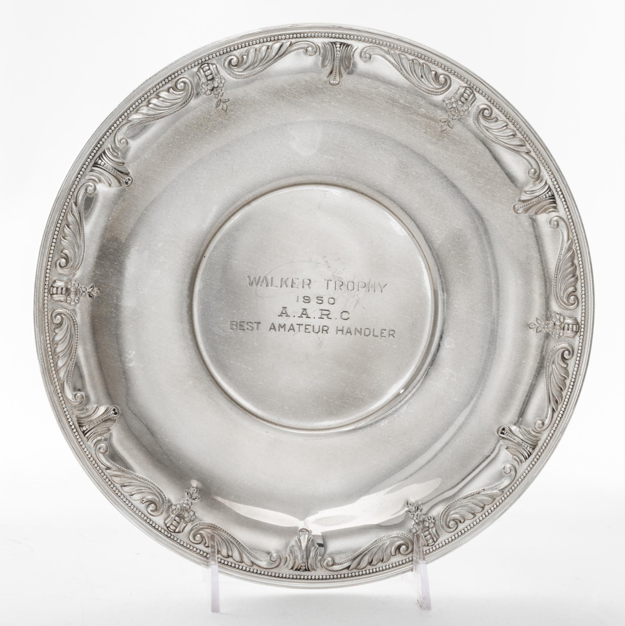 An American Silver Presentation Plate, Wallace Silversmiths, Wallingford, CT, 20th Century, in the Stradivari pattern, center engraved