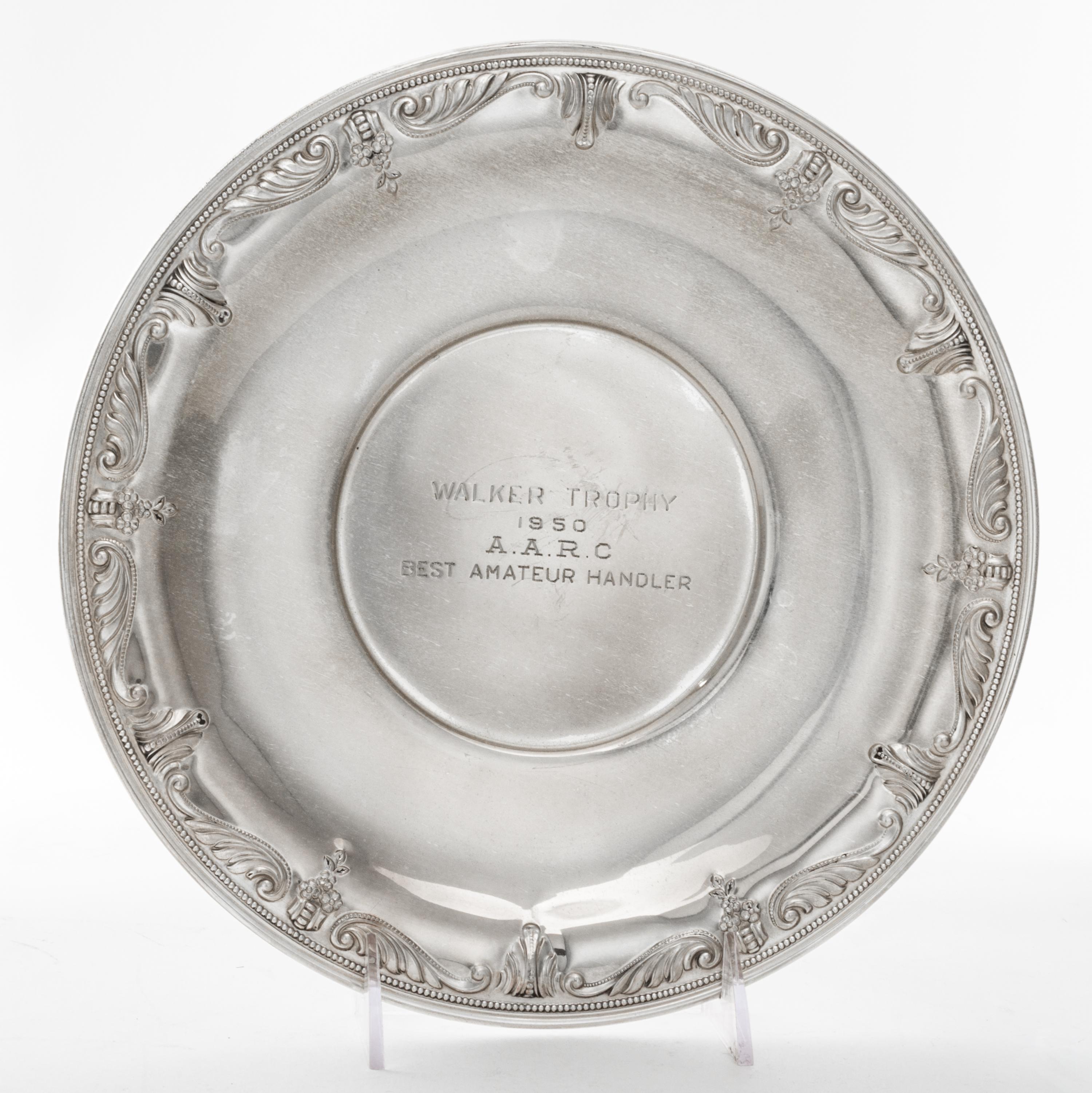An American Silver Presentation Plate, Wallace Silversmiths, Wallingford, CT, 20th Century, in the Stradivari pattern, center engraved