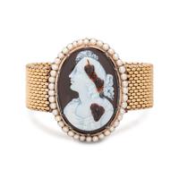 VICTORIAN, YELLOW GOLD, AGATE CAMEO AND PEARL BRACELET