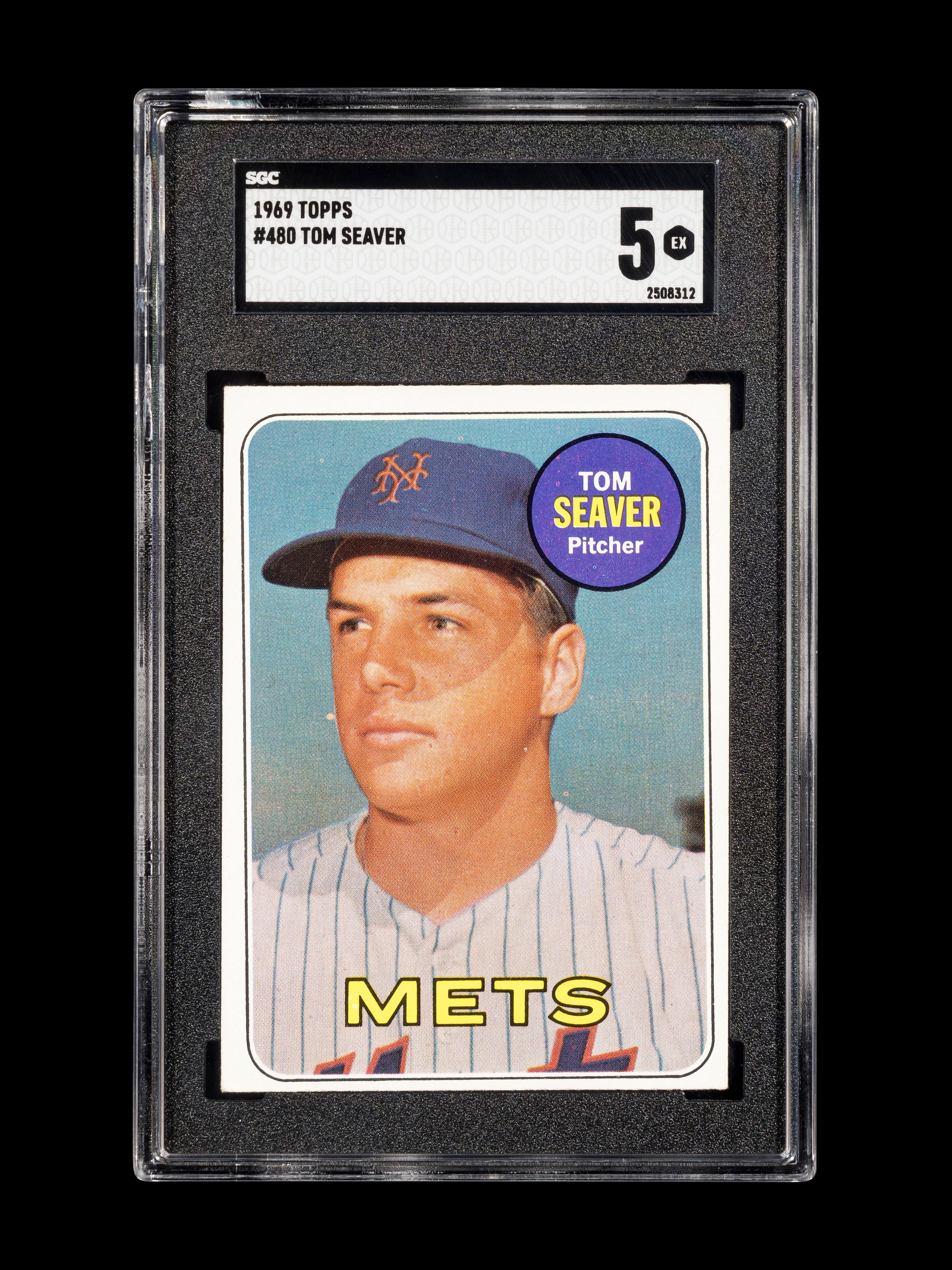 A Group of Tom Seaver Topps Baseball Cards Including 1967 Rookie Card No. 581 (SGC 3 VG),