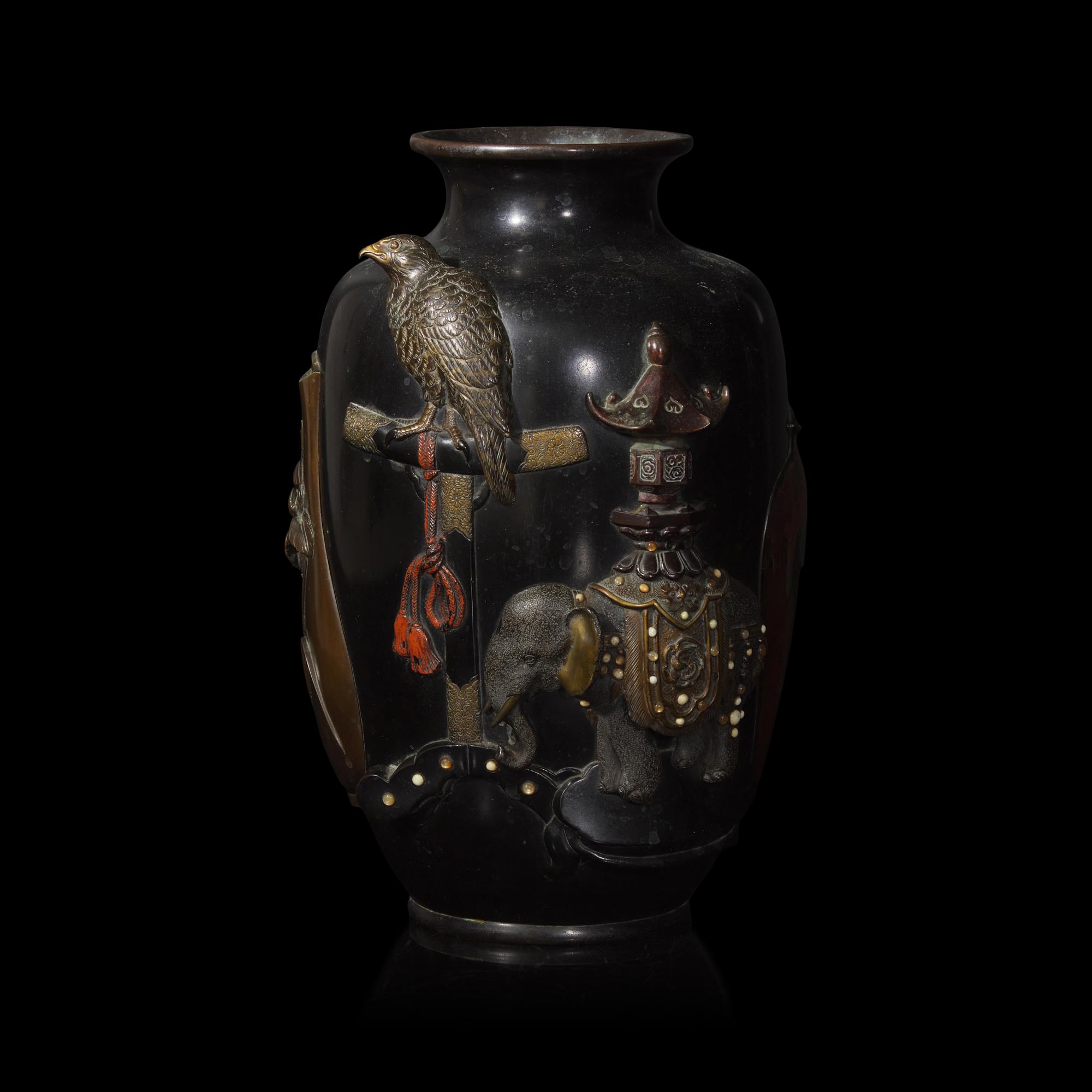 A Japanese Mixed Metal Vase with Hawk, Elephant, and Censer, Seiya Company, Meiji/Taisho Period 日本明治/大正時期 誠谷作鷹象銅瓶