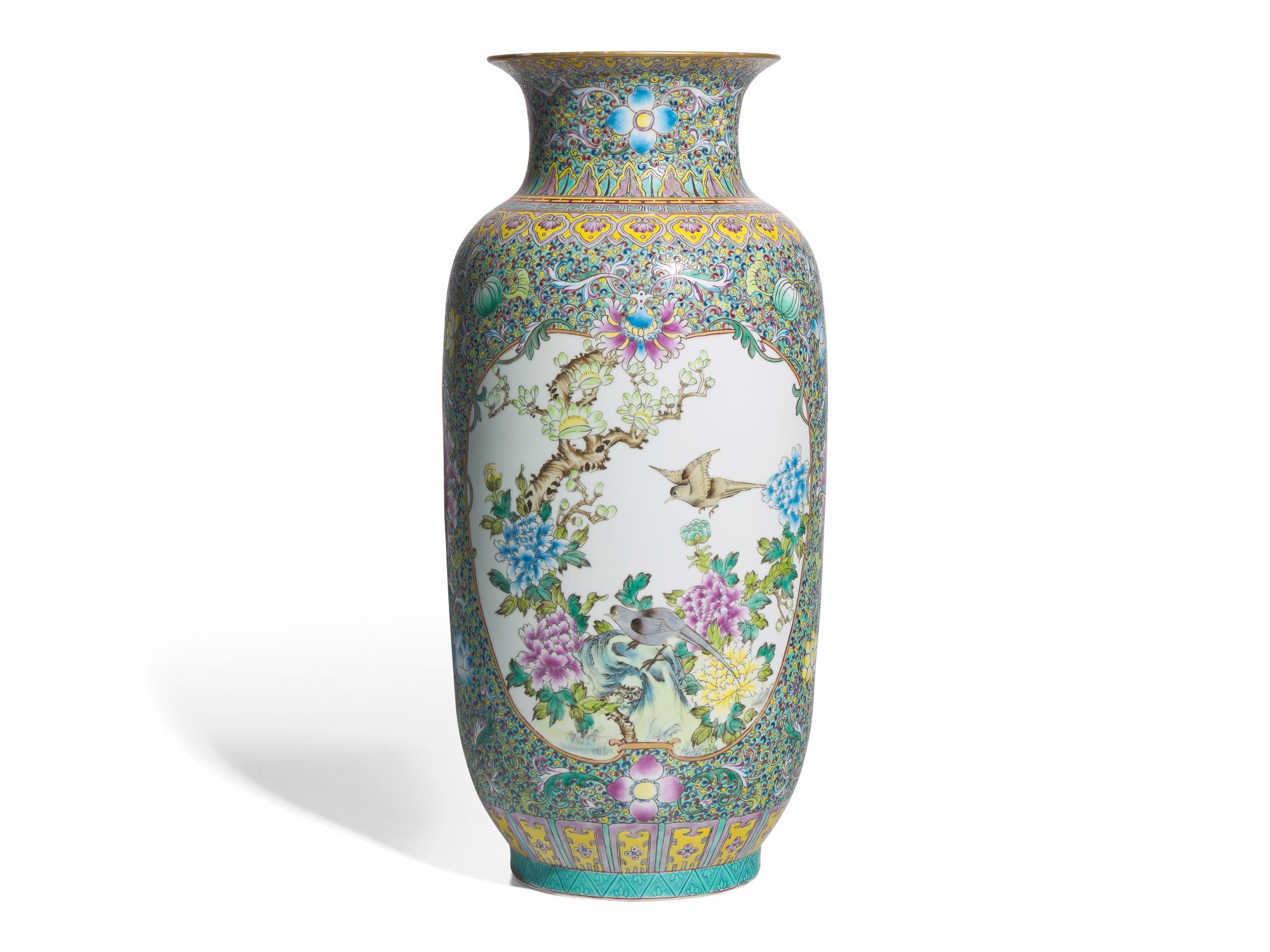 A Chinese Famille Rose Porcelain Vase