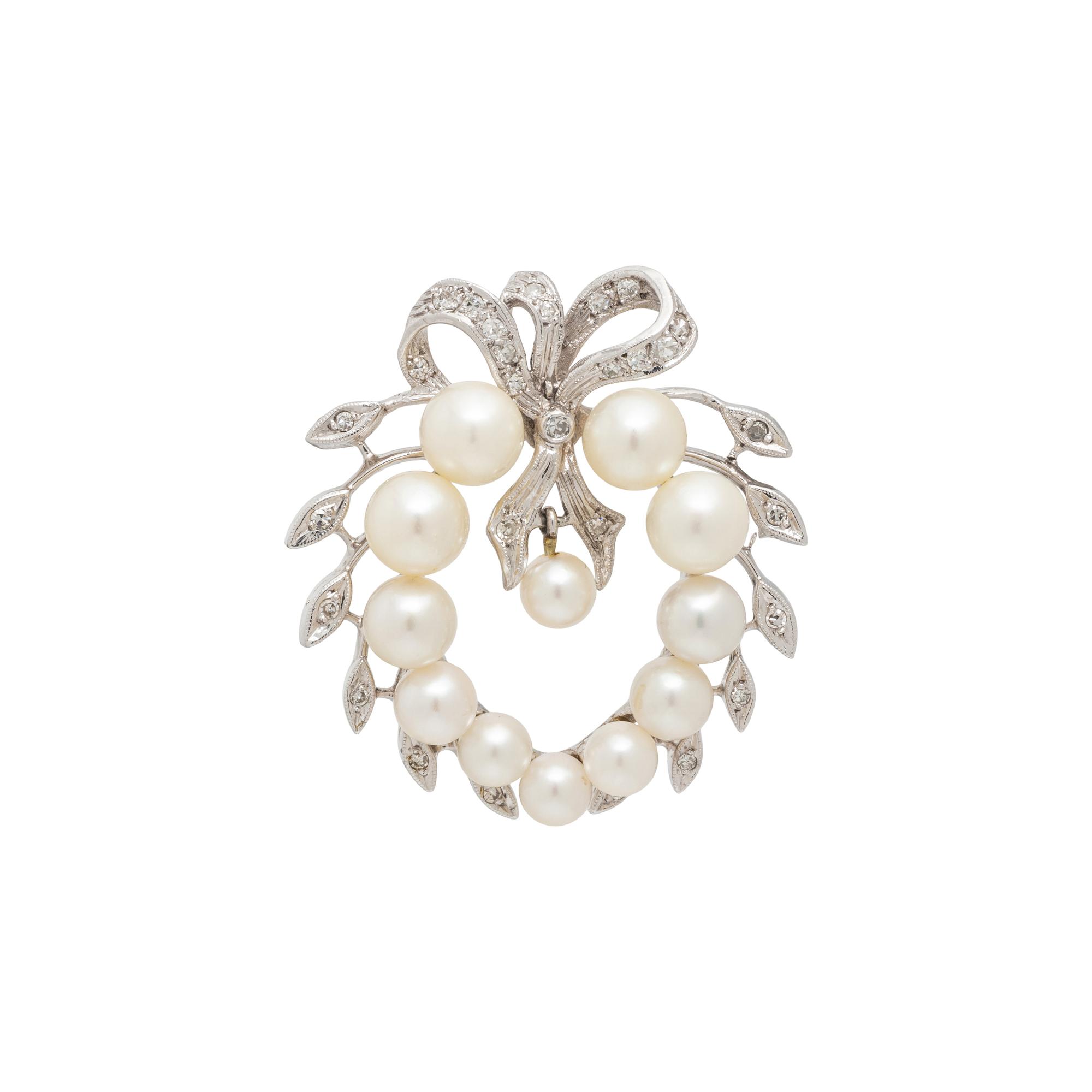 CULTURED PEARL AND DIAMOND BROOCH