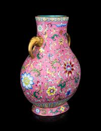 A Chinese Famille Rose Porcelain 'Lotus' Vase