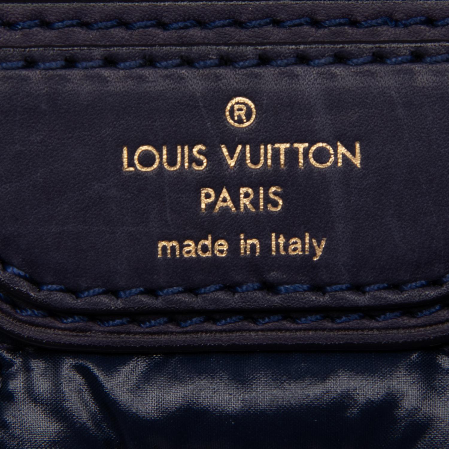 Louis Vuitton, Monogram Desire Lockit Vertical GM Tote