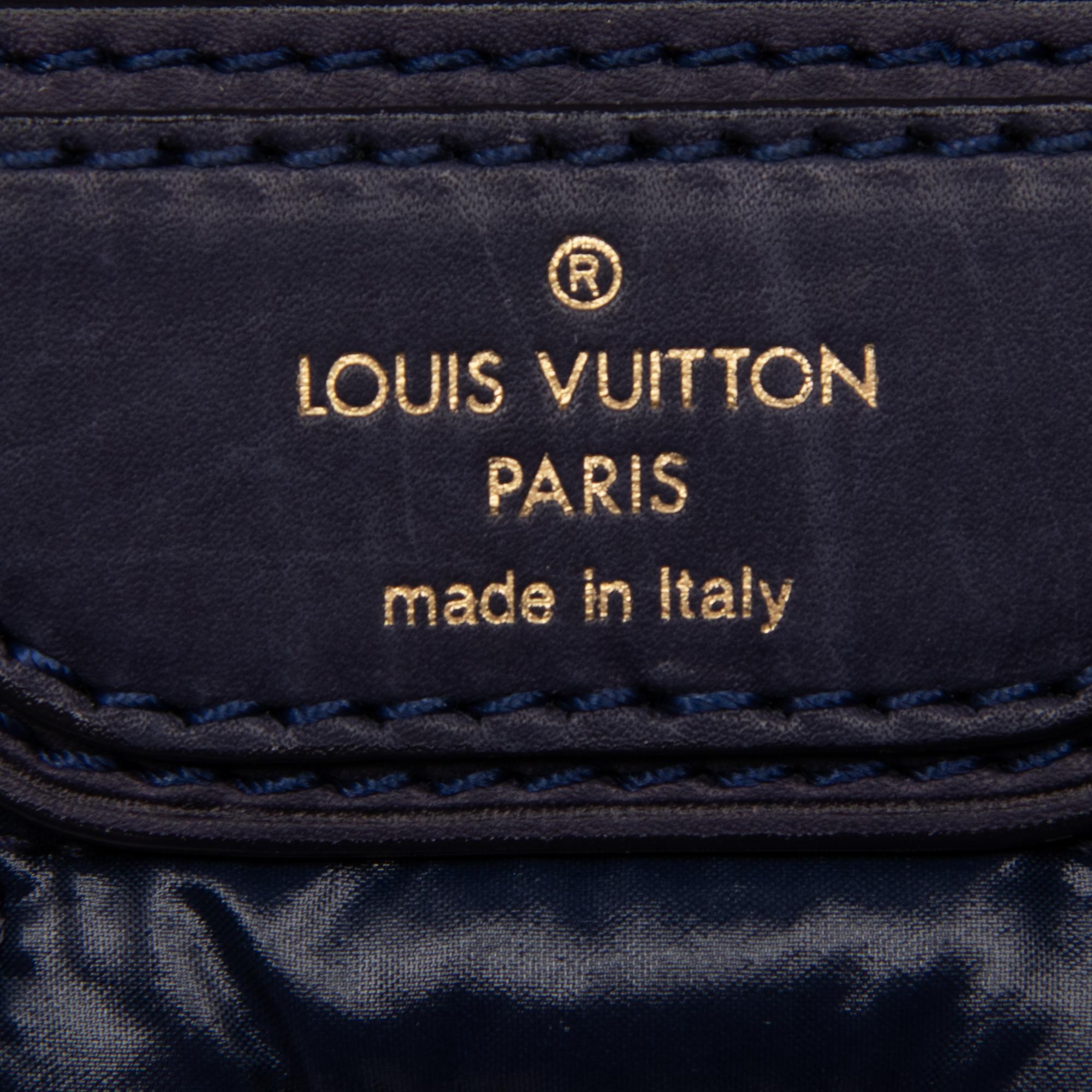 Louis Vuitton, Monogram Desire Lockit Vertical GM Tote