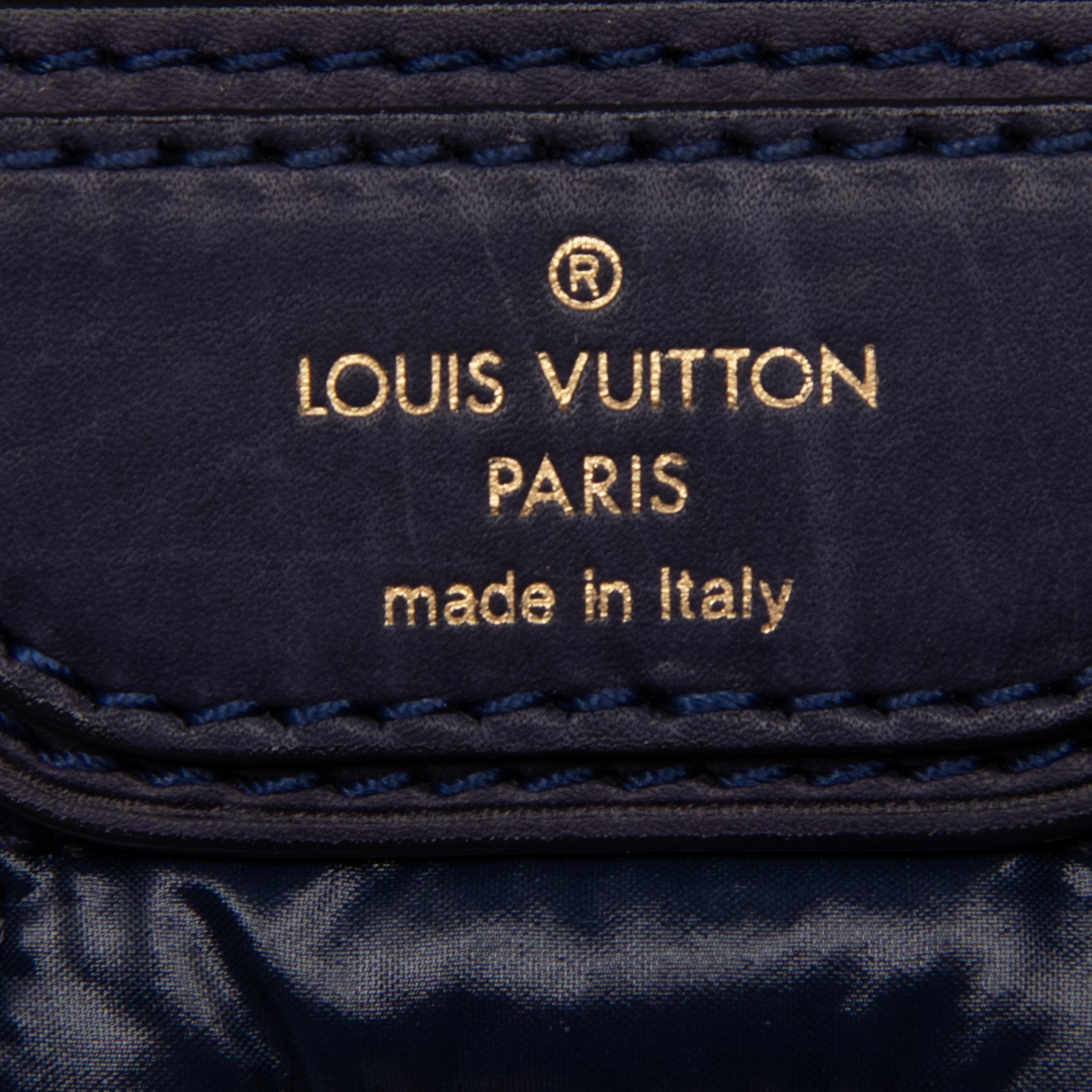 Louis Vuitton, Monogram Desire Lockit Vertical GM Tote