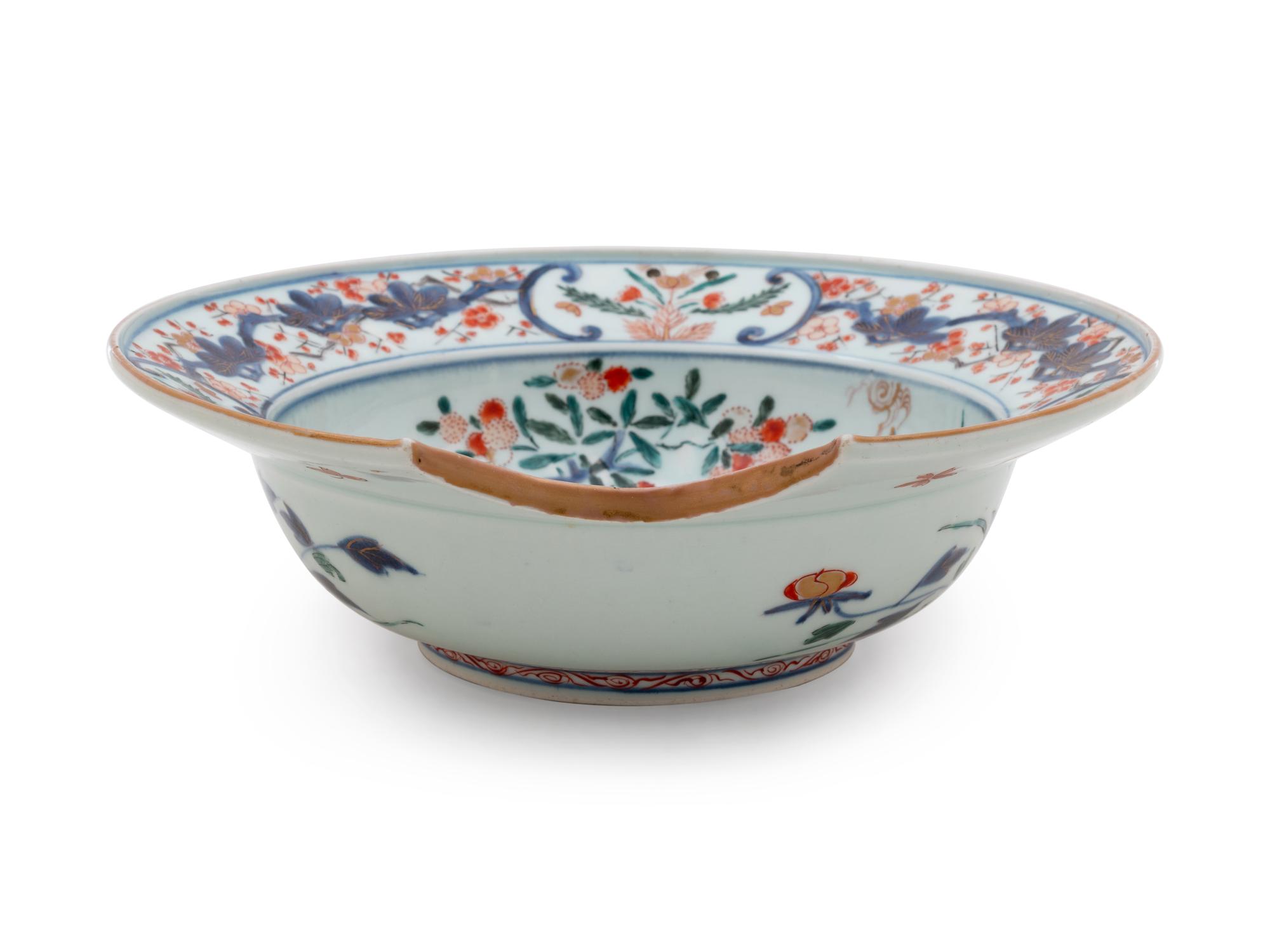 A Chinese Export Imari Style Barber's Basin