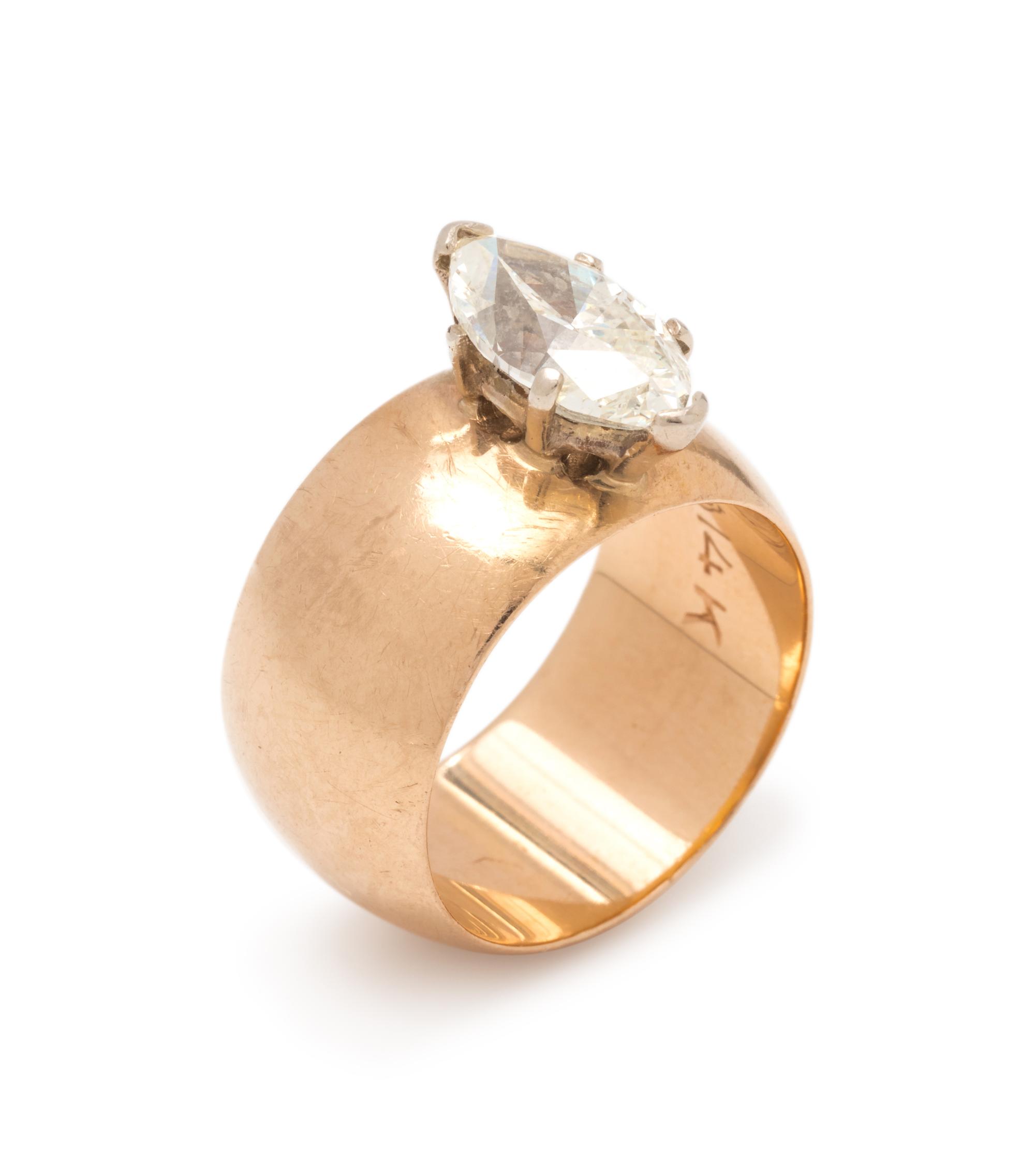 DIAMOND RING