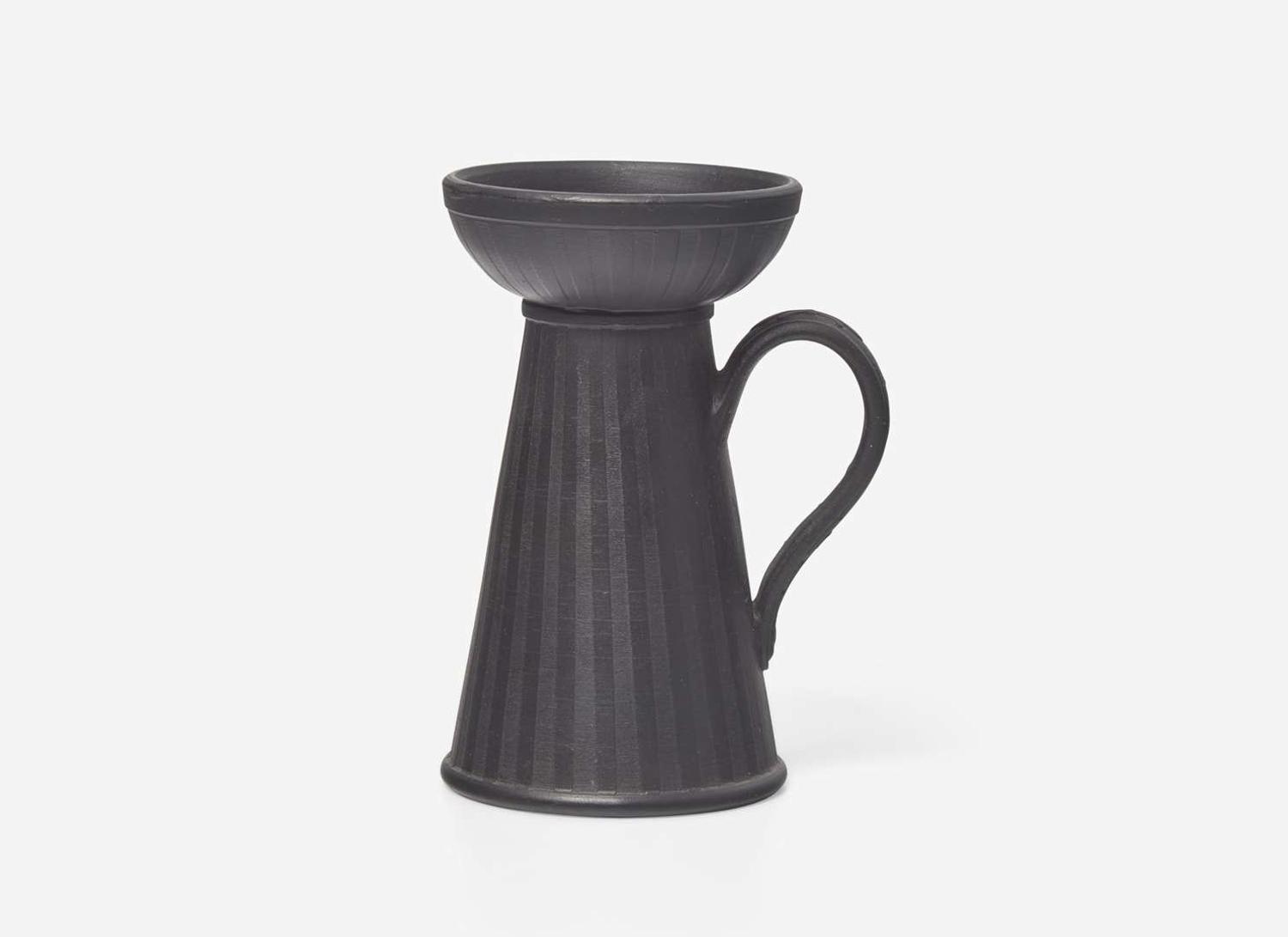 A Wedgwood Black Basalt Handled Bulb Pot, UK, late 18th century