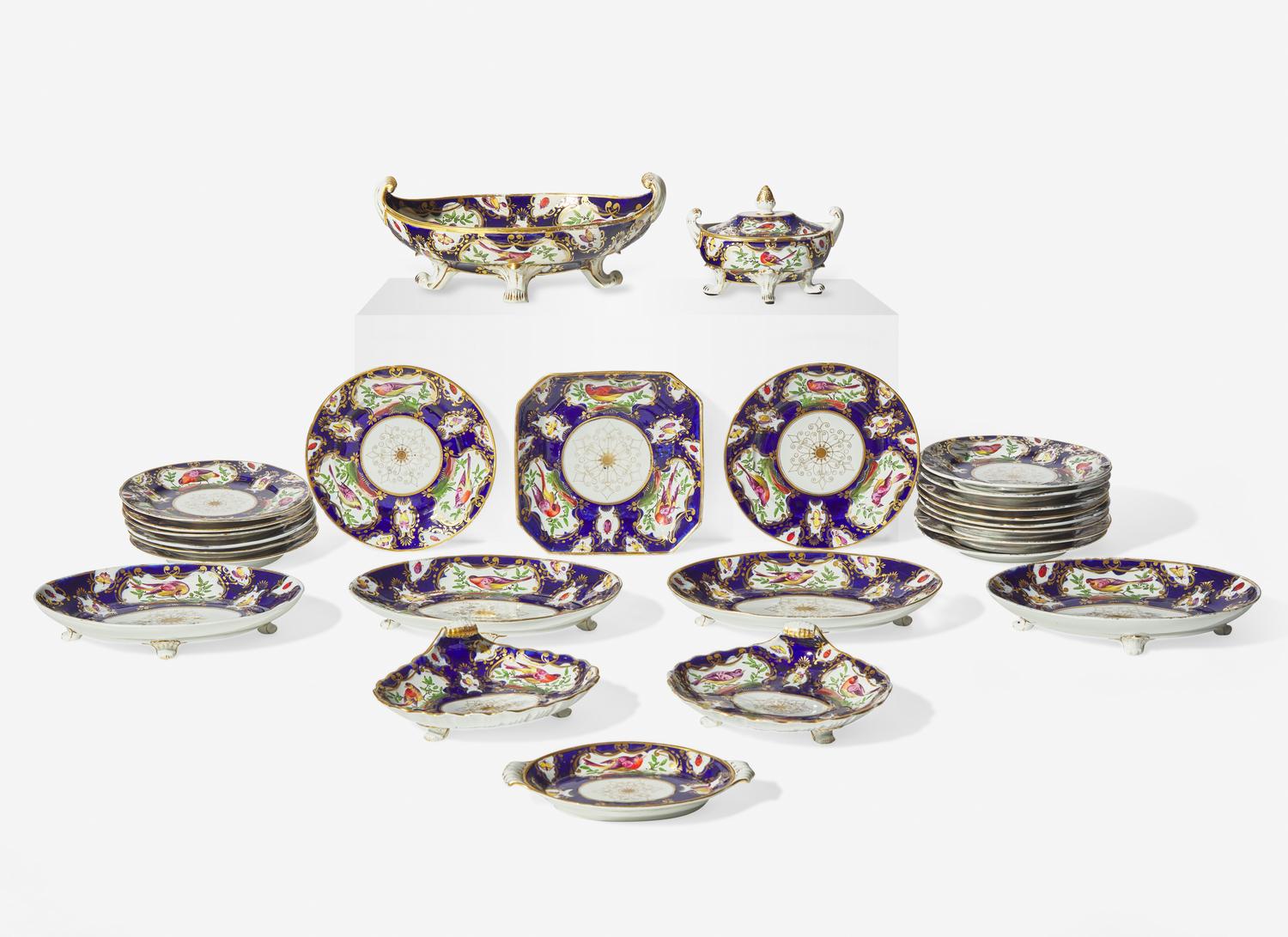 A Worcester Porcelain Dessert Service