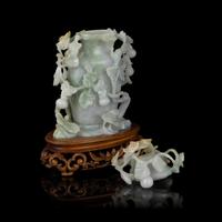 A Chinese Carved Openwork Jadeite Vase and Cover, Qing Dynasty 清 鏤雕翡翠賞瓶