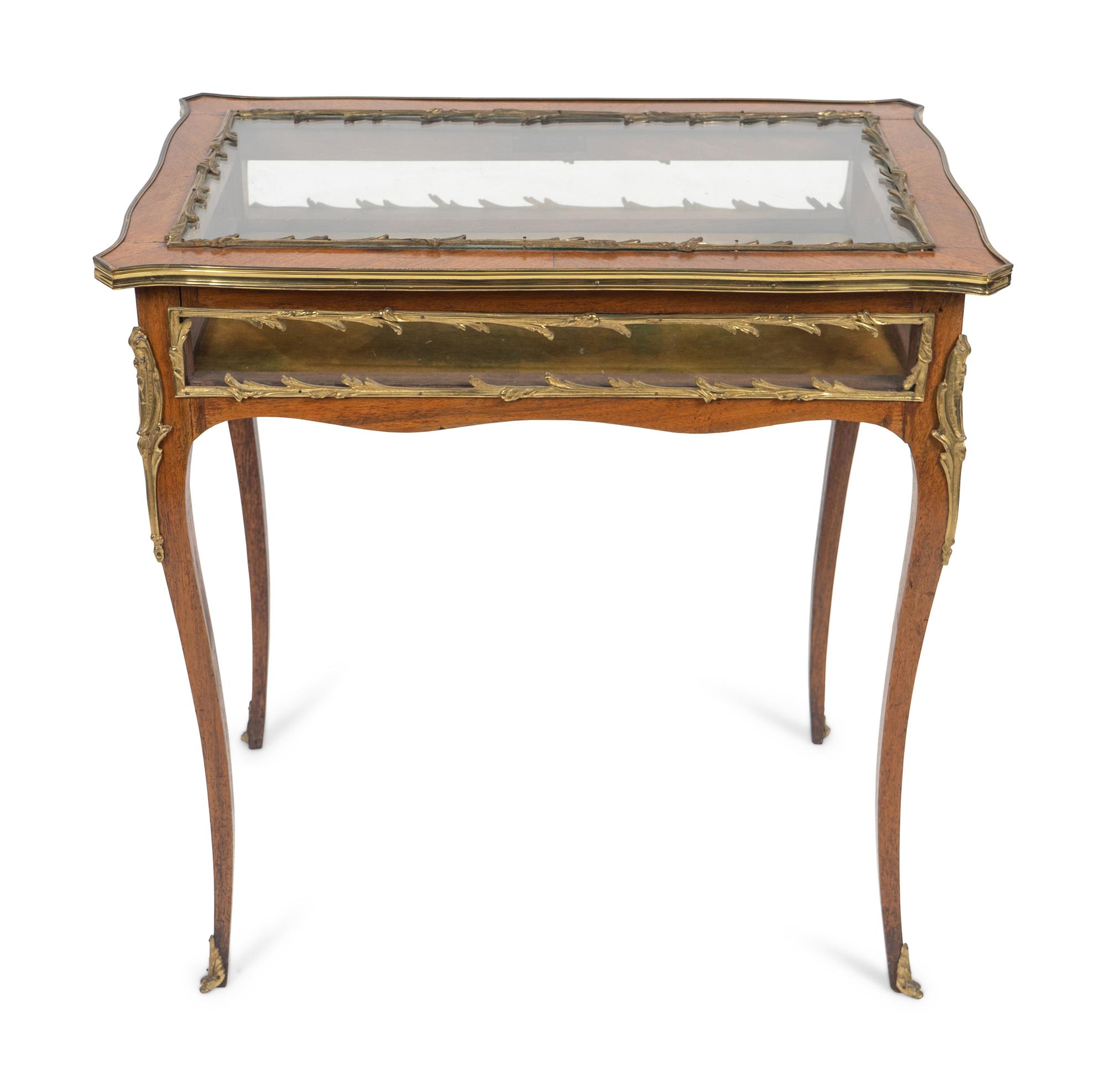 A Louis XV Style Vitrine Table — EARLY 20TH CENTURY