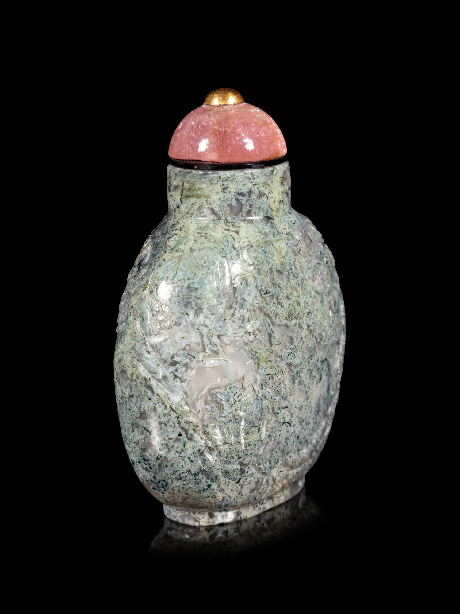 A Chinese Carved Moss Agate Snuff Bottle